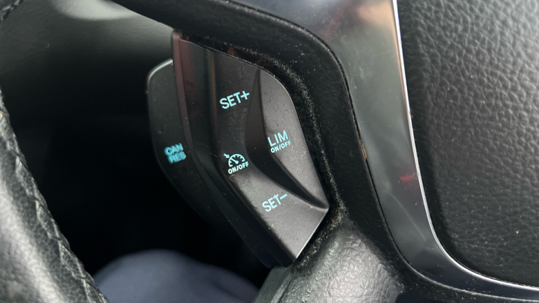 Ford Focus 1.0 125 EcoBoost Titanium 5dr Petrol Hatchback